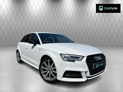 Begagnad Audi A3 Black Edition 150 HK (110 kW) 2018 Vit Sedan