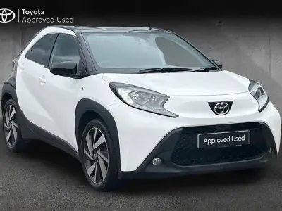 Used Toyota Aygo X 72 HP (52 kW) 2024 White SUV