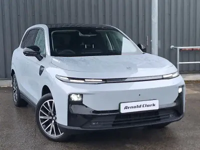 New Leapmotor B10 160 kW (218 HP) 2026 Silver SUV