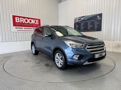Używany Ford Kuga Zetec 120 KM (88 kW) 2018 Niebieski SUV