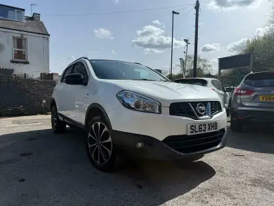 Used Nissan Qashqai 360º 110 HP (80 kW) 2013 White SUV