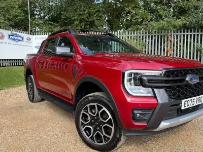 Used Ford Ranger Wildtrack 241 HP (177 kW) 2025 Red Pickup