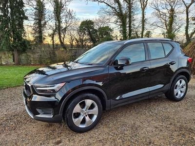 Used Volvo XC40 Momentum 150 HP (110 kW) 2018 Black SUV
