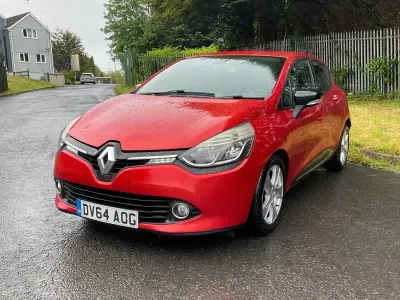 Used Renault Clio Dynamique 75 HP (55 kW) 2014 Red Hatchback