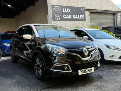 Used Renault Captur Dynamique 90 HP (66 kW) 2015 Black/cream SUV