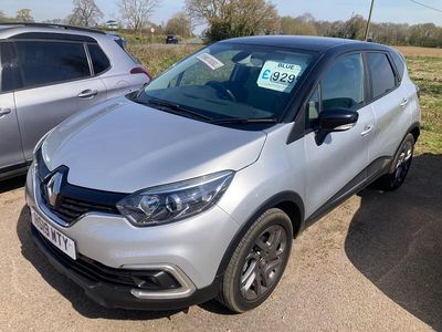 Silver black Used 2019 Renault Captur Iconic SUV | £8,991 (Fair price)