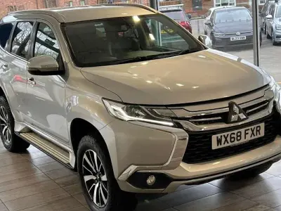 Usado Mitsubishi Shogun 181 HP (133 kW) 2020 SUV