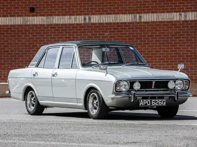 Usado Ford Cortina 93 HP (68 kW) 1968 Prateado