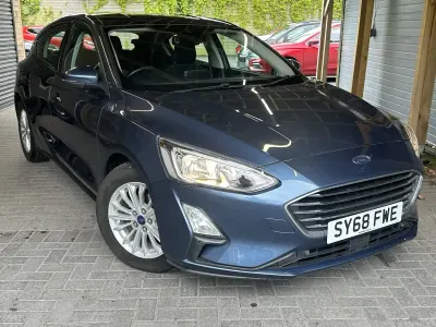 Used Ford Focus Titanium 123 HP (90 kW) 2018 Blue Hatchback