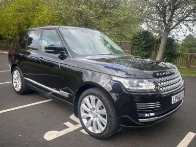 Begagnad Land Rover Range Rover Vogue SE 306 HK (225 kW) 2016 Svart SUV
