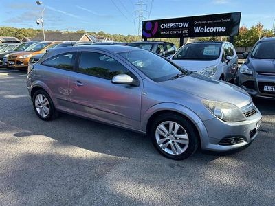 Silver Used 2009 Vauxhall Astra Sport Hatchback | £2,899 (Expensive)