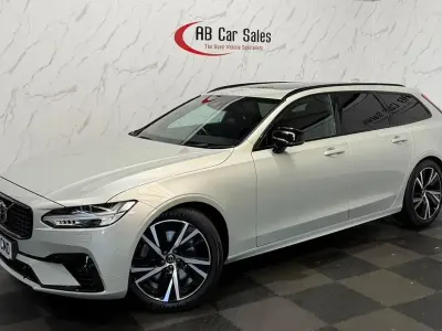 Used Volvo V90 R-Design 2020 Gold Estate