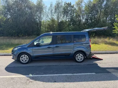 Used Ford Grand Tourneo Connect 2021 Blue MPV