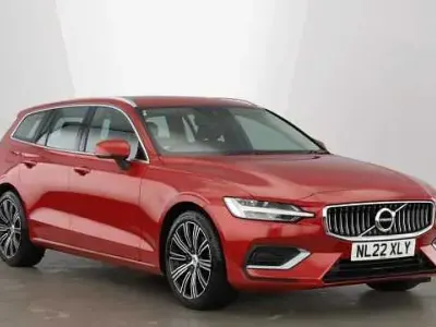 Used Volvo V60 Inscription 163 HP (119 kW) 2022 Fusion red Estate