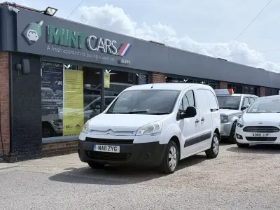 Gebraucht Citroën Berlingo 75 PS (55 kW) 2011 Weiß Van / Kleinbus
