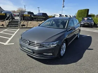 Used VW Passat SE 120 HP (88 kW) 2020 Grey Estate