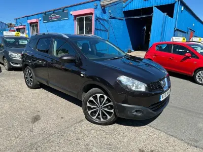Używany Nissan Qashqai +2 N-TEC 117 KM (86 kW) 2012 Czarny SUV