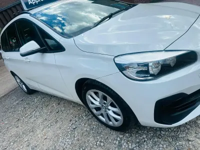 Used BMW 218 Comfort Edition 140 HP (102 kW) 2018 White MPV