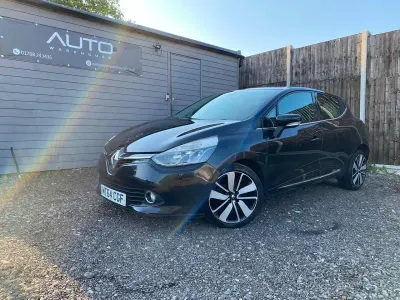 Used Renault Clio Dynamique 90 HP (66 kW) 2014 Black Hatchback