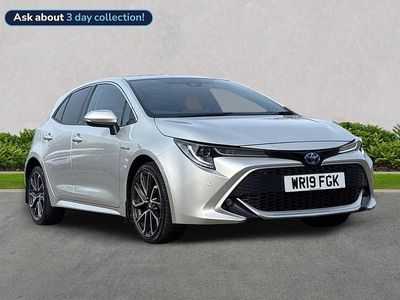Used Toyota Corolla 122 HP (89 kW) 2019 Silver Hatchback