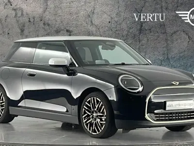 Used Mini Cooper Hatch 135 kW (184 HP) 2024 Black Hatchback