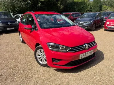 Used VW Golf Sportsvan SE 2017 Red MPV