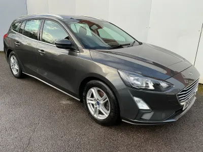 Used Ford Focus Zetec 95 HP (69 kW) 2019 Grey Estate