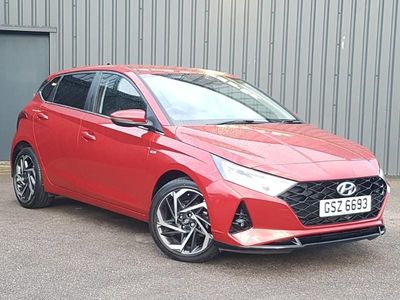 Used Hyundai i20 Premium 100 HP (73 kW) 2022 Red Hatchback