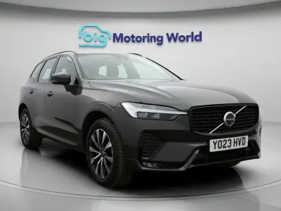 Used Volvo XC60 Plus 250 HP (183 kW) 2023 Grey SUV