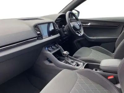Used Skoda Karoq SportLine 150 HP (110 kW) 2025 Brilliant silver metallic SUV