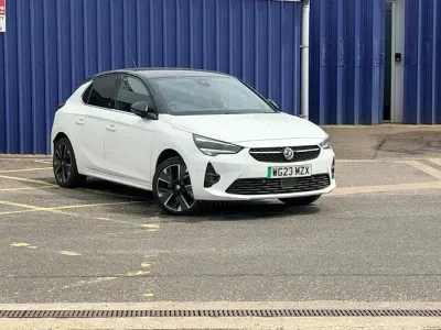 Used Vauxhall Corsa-e Ultimate 100 kW (136 HP) 2023 White Hatchback