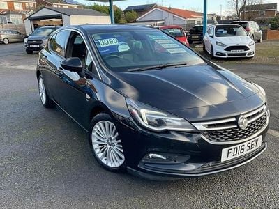 Black Used 2016 Vauxhall Astra Elite Hatchback | £3,995 (Expensive)