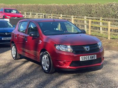 Used Dacia Sandero Ambiance 2015 Red Hatchback