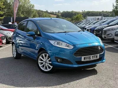 Used Ford Fiesta Titanium 98 HP (72 kW) 2016 Blue Hatchback