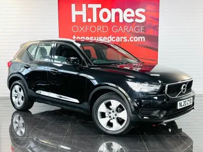 Used Volvo XC40 Momentum 163 HP (119 kW) 2020 Black SUV