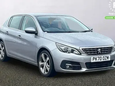 Usado Peugeot 308 Allure 131 HP (96 kW) 2020 Cinzento Citadino