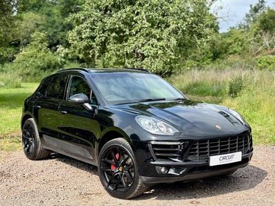 Black Used 2014 Porsche Macan S SUV | £15,999 (Expensive)