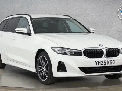 Usado BMW 320 Sport Line 181 HP (133 kW) 2025 Branco Carrinha