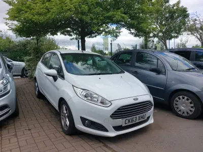 Used Ford Fiesta Zetec 82 HP (60 kW) 2013 White Hatchback