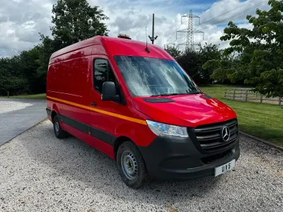 Used Mercedes Sprinter 161 HP (118 kW) 2020 Red Van