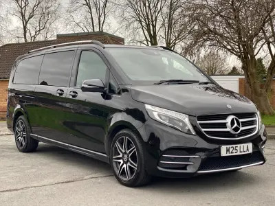 Begagnad Mercedes V250 AMG line 2018 Svart Minibuss