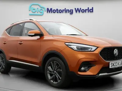 Usado MG ZS Exclusive 111 HP (81 kW) 2023 Laranja SUV