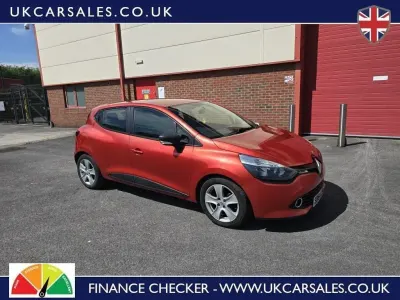 Usado Renault Clio IV Expression+ 75 HP (55 kW) 2014 Vermelho Citadino