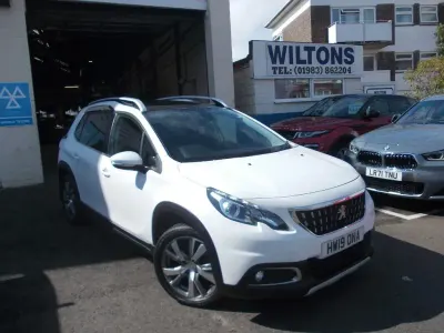 Used Peugeot 2008 Allure Premium 110 HP (80 kW) 2019 White SUV