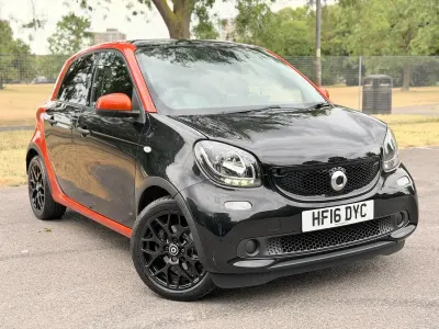 Used Smart ForFour 71 HP (52 kW) 2016 Black Hatchback
