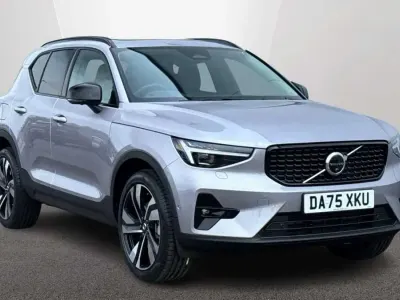 Used Volvo XC40 Ultra 161 HP (118 kW) 2025 Silver SUV