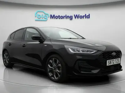 Second-hand Ford Focus ST-Line 2023 Negru Hatchback