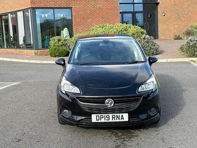 Second-hand Vauxhall Corsa SRi 90 CP (66 kW) 2019 Negru Hatchback