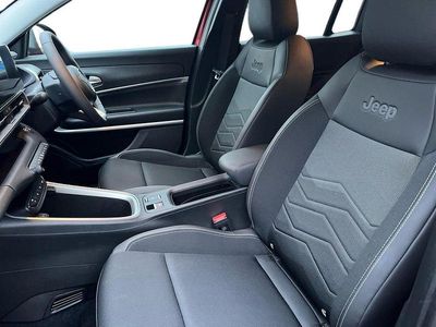 Used Jeep Avenger EV Altitude 114 kW (156 HP) 2024 Red SUV