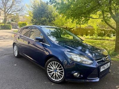 Used Ford Focus Zetec 115 HP (84 kW) 2012 Blue Hatchback